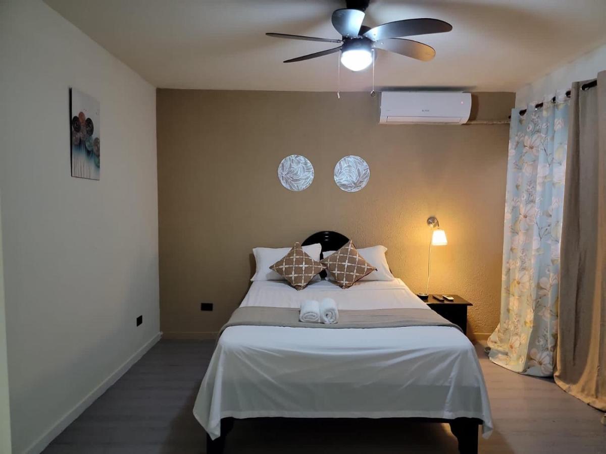 Hotel Sea Breeze Сосуа Экстерьер фото