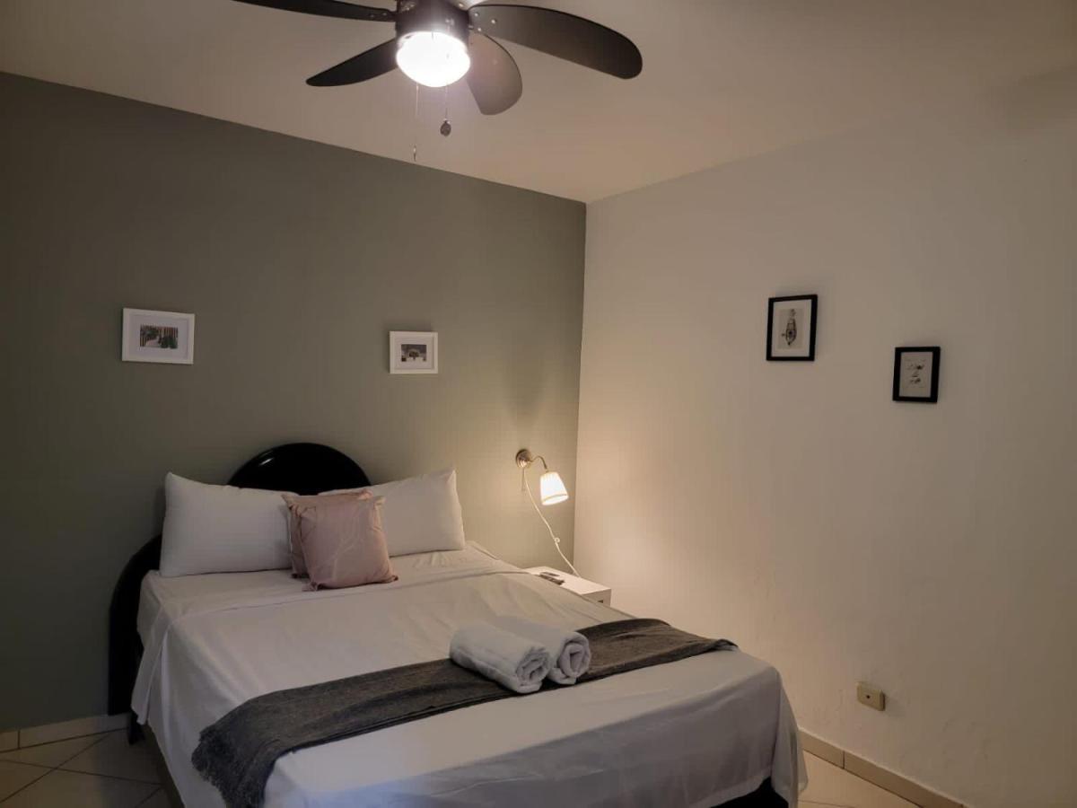 Hotel Sea Breeze Сосуа Экстерьер фото