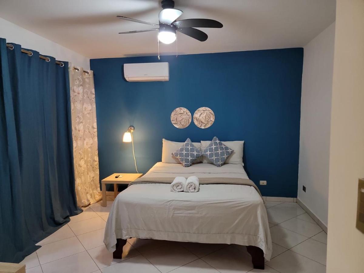 Hotel Sea Breeze Сосуа Экстерьер фото
