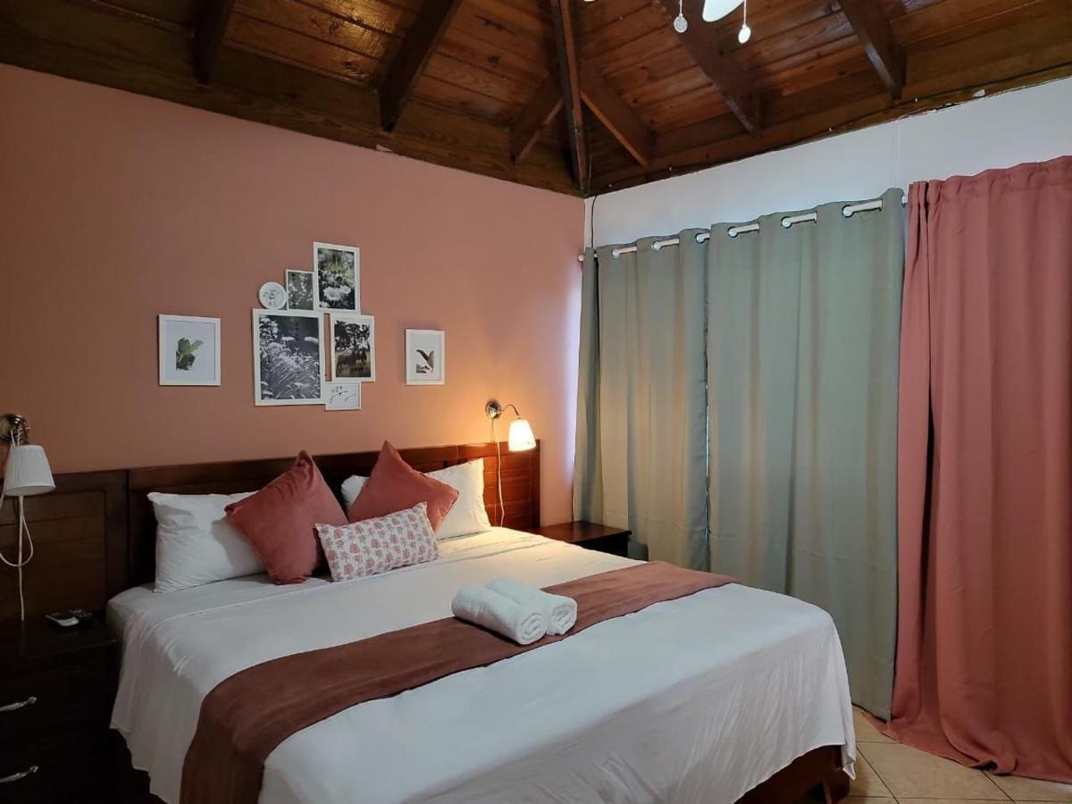 Hotel Sea Breeze Сосуа Экстерьер фото