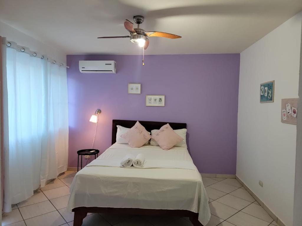 Hotel Sea Breeze Сосуа Экстерьер фото